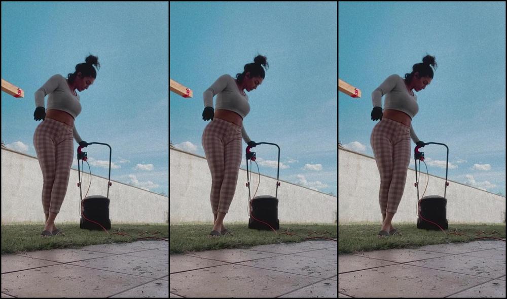 Valentinacooper 3298092940 04 29 2024 Vamos Cortar Ervas Comigo Slaves