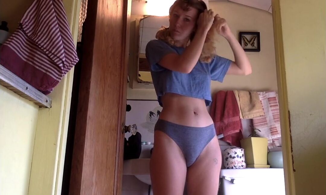 Desperation, Kink, Panty Fetish, Pee, Wet & Messy peeing-in-my-underwear-desperation ManyVids