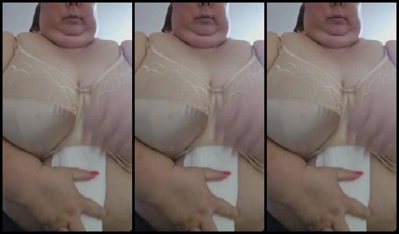 Busty Sierra 3434779128 08 09 2024 Do You Have A Smothering Fantasy Special Request Pretend You Are The Paper Towels