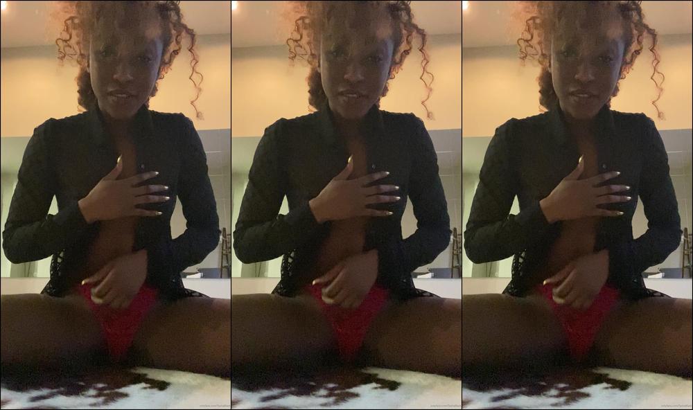 Tashablack Selfisolate And Masturbate