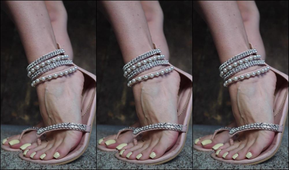 Vixenarches Modeling Different Sandals