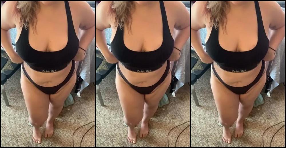 Celia Nicknamed Ceelcee Onlyfans 153 In My Bra And Panties So Comfortable Showing Off My Curves And Giving You A Peak At What S Izt