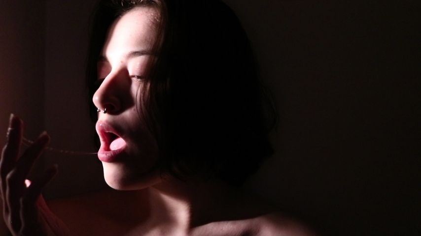 Spit Fetish, Swallowing / Drooling, Wet & Messy nubilefae drool play