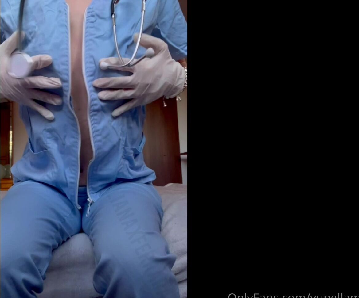 Lilyalcott 2546251318 08 03 2022 Check Your Dms I Just Sent Out This Collab Bundle With 4 Of My Super Hot