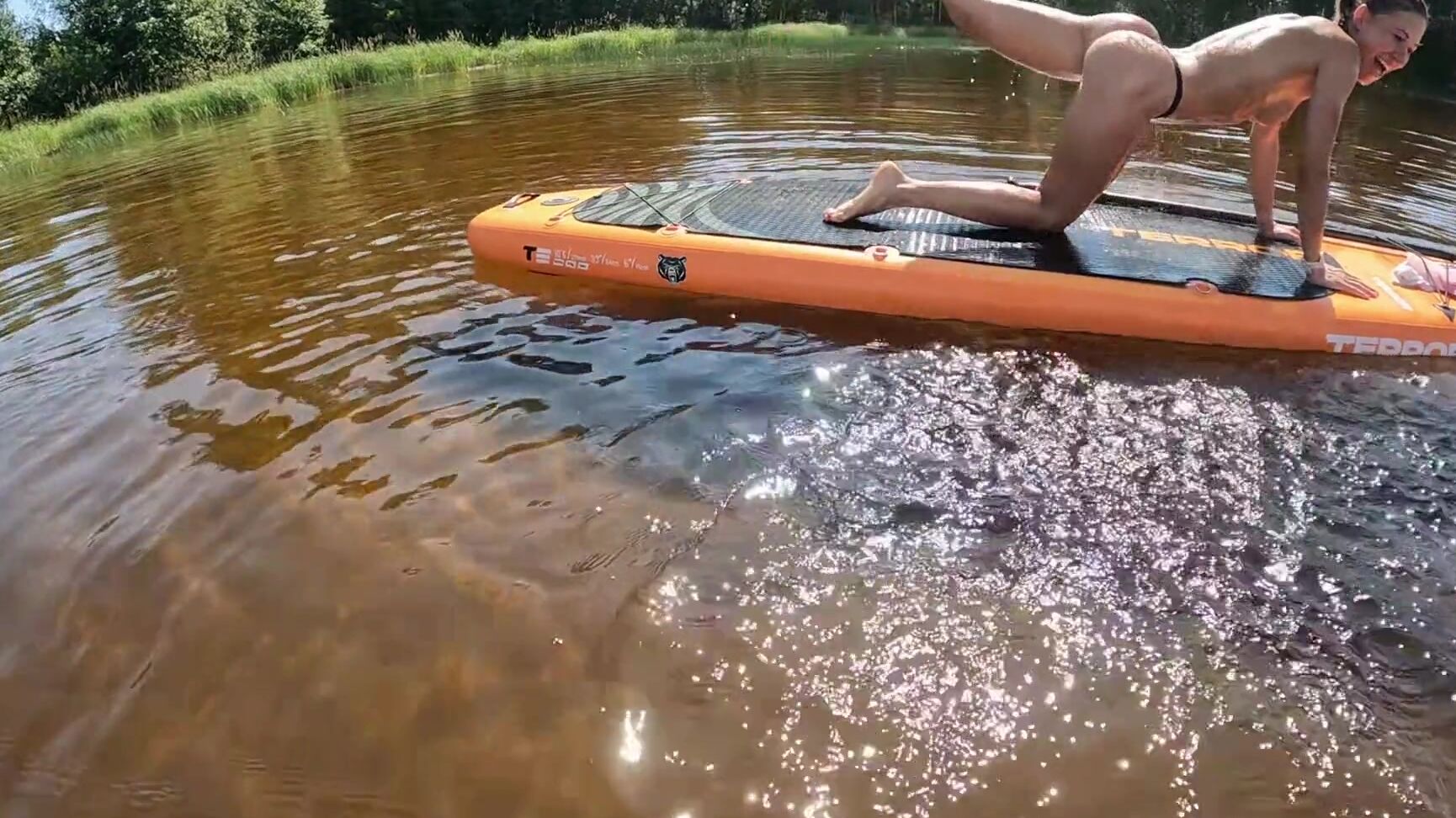 Chica de la isla Supboard. Backstage 2. Pornhub