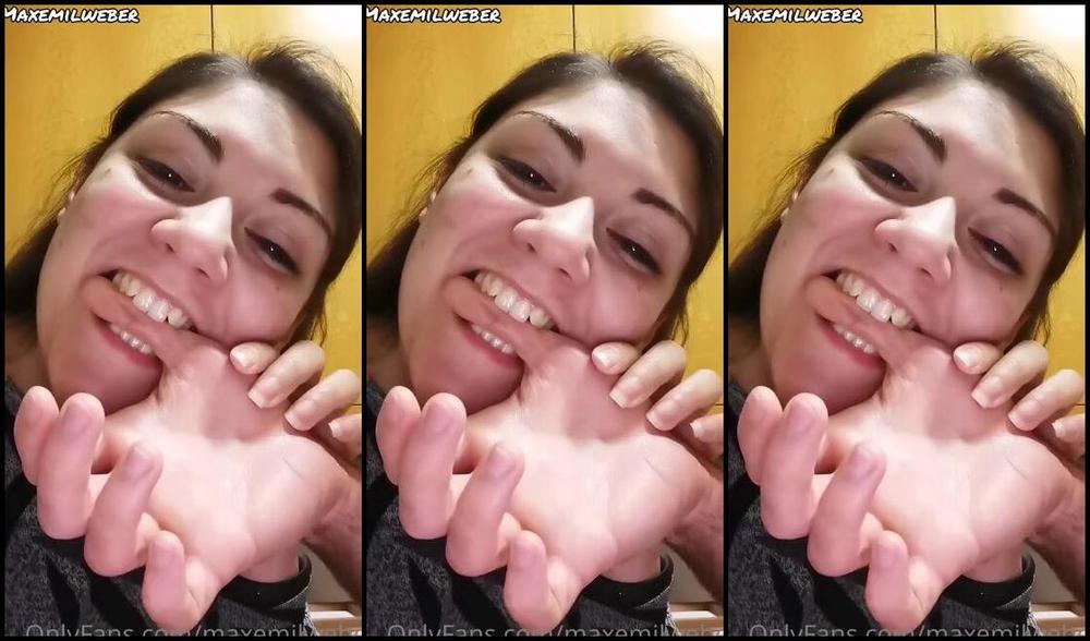 Emily Maxemilweber Nicknamed Maxemilweber 01 17 2023 Onlyfans Video This Is Also For Someone Who Requested It Biting Fetish