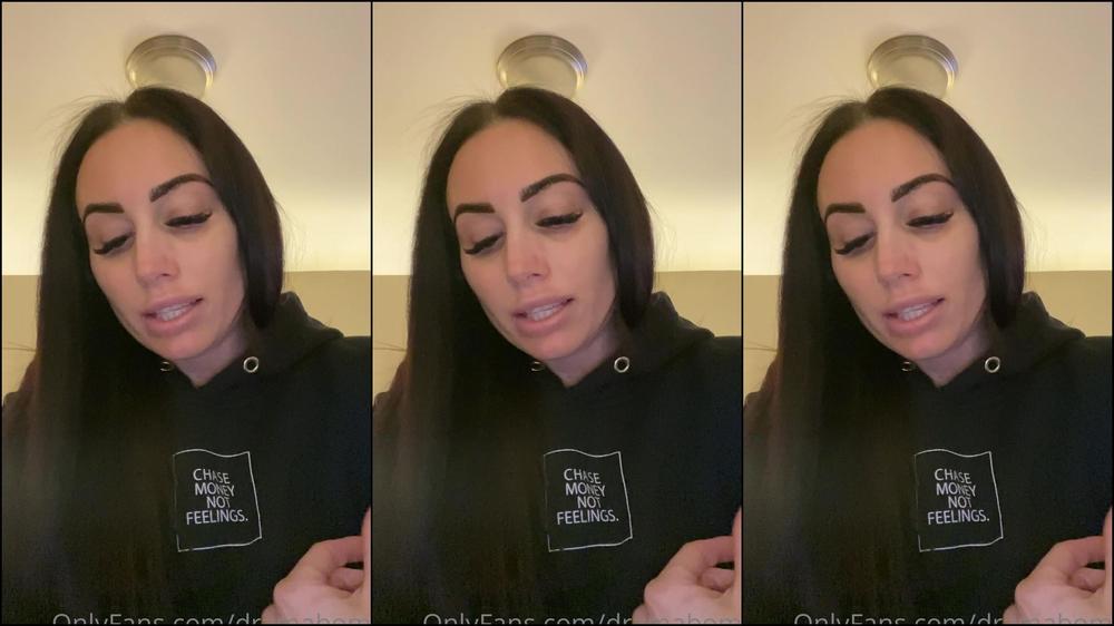 moneybirdette-15-03-2021-2055574452-i-know-this-is-a-7-minute-video-and-i-m-not-naked-just-watch-it-k-love-u-bye-