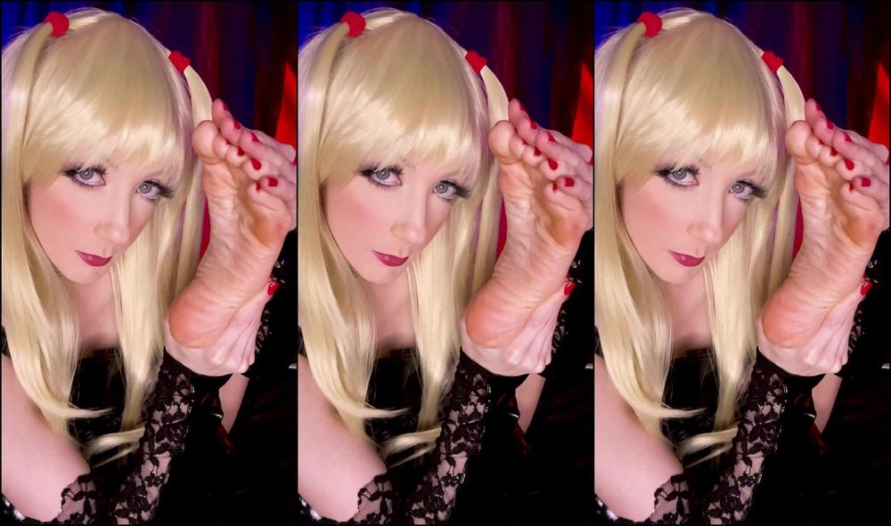 Xomistressmandi Misa Really Loves The Taste Of Her Own Delicious Soles Do You Think You Can Do A Better J