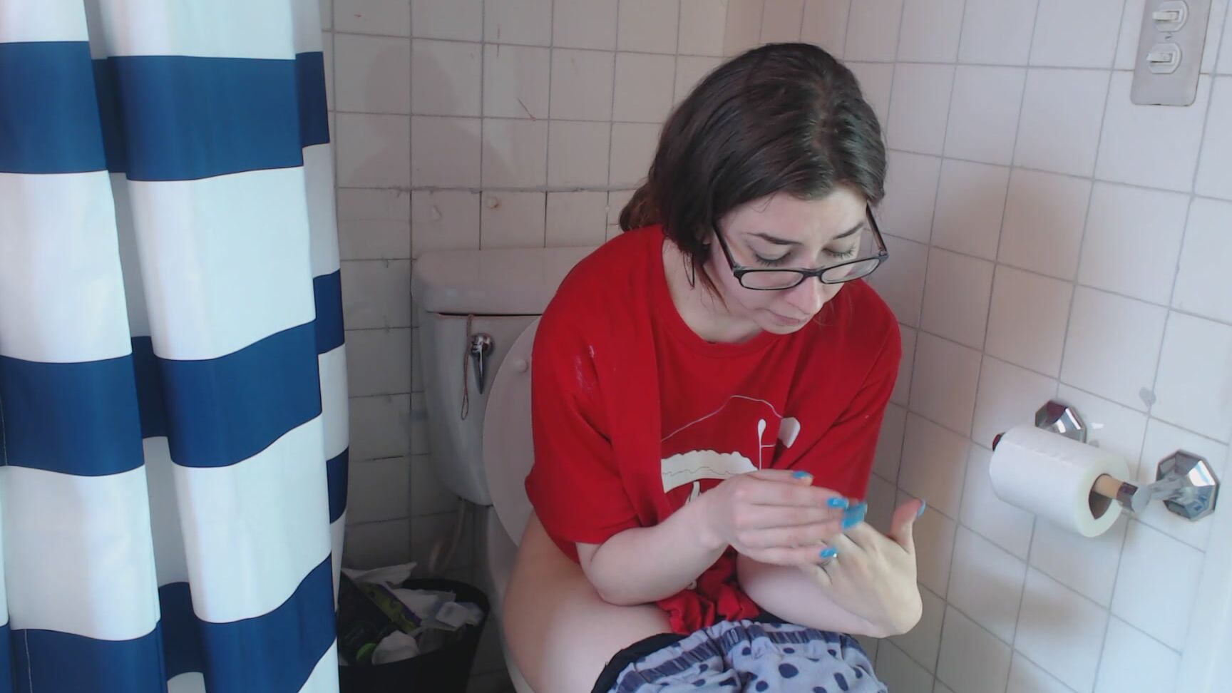 Canadiansammy Sammy Goes Number Two On The Toilet