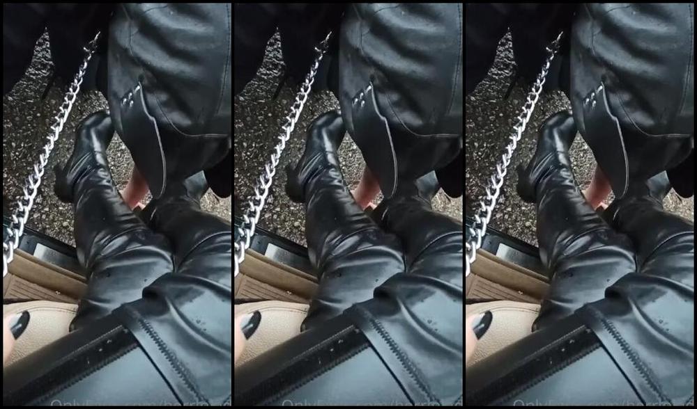 Herrinlady Onlyfans Da Kennt Mich Der Kriecher Schon Seit Ber 2 Jahren Und Zittert Trotzdem Bei Jedem Treffen Michp