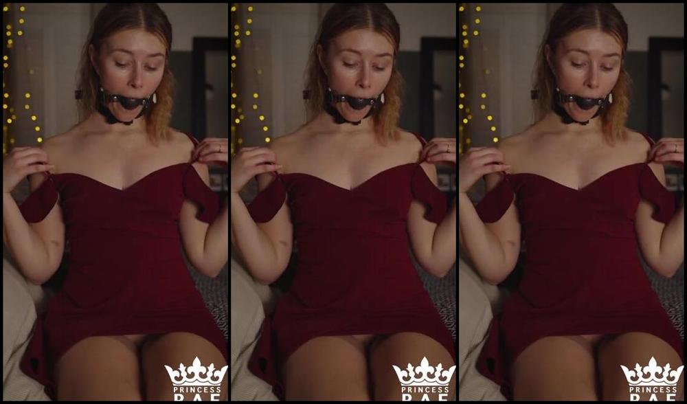 Princess Rae Nicknamed Princess Rae 12 14 2024 Onlyfans Video You See Me Across The Room At Our Christmas Party And I Give You The Eyes