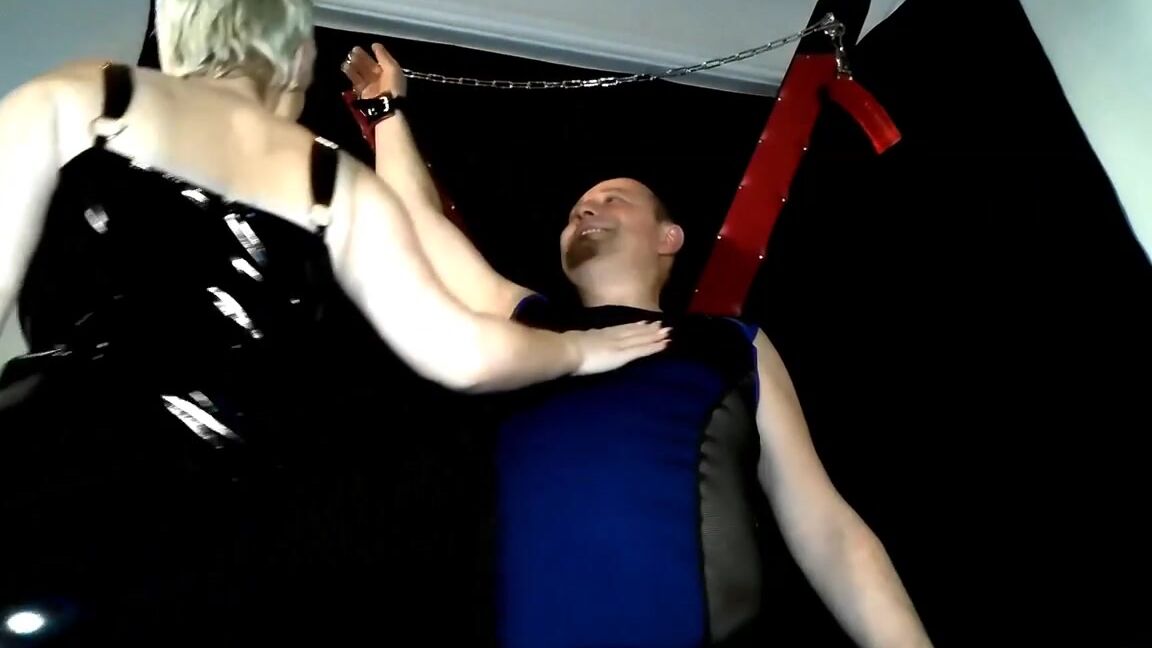 MelissaDeluxe Du bist nur fur meine befriedigung da, ich spiele mit dir MyDirtyHobby