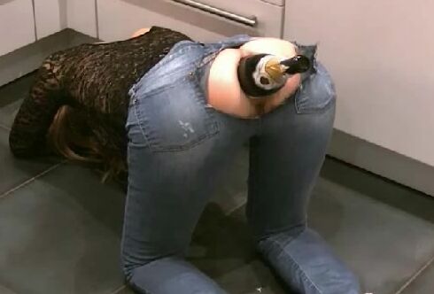 Fisting Anal Champagne Bottle Insertion SiteRip