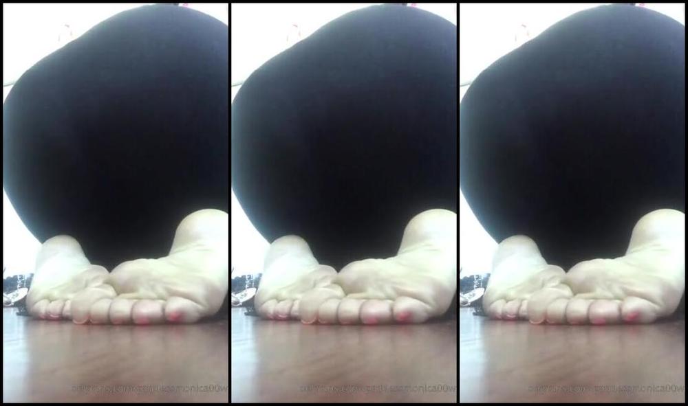 Goddessmonica00W Onlyfans Booty And Solesif Your Into My Booty Im Looking To Name It Whats Your Favorite Nick Name Forp