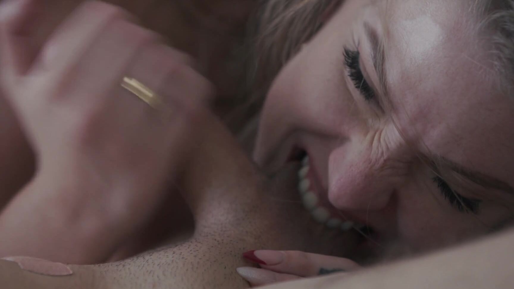 "Octavia Red" Big Tits, Hairy Pussy, Busty, Voluptuous, Hardcore, Blonde, MILF, Blowjob, Natural tits, Curvy, Big ass Octavia Red - The Business Trip SiteRip