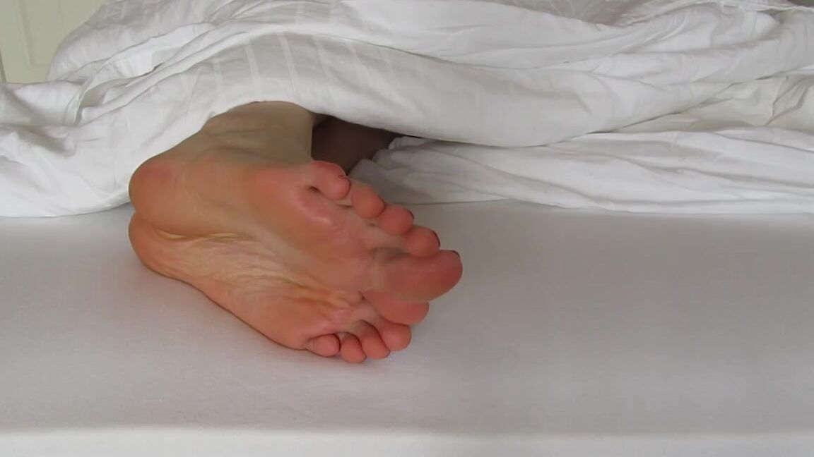Neolasoles Nicknamed Neolasoles Onlyfans Sleeping Feet