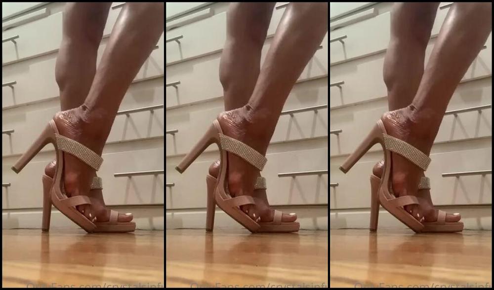Crystalsinful Onlyfans Do You Think These Heels Are Sexy Dangling Off My Toes Follow My New Instagram Itscrystalsinful