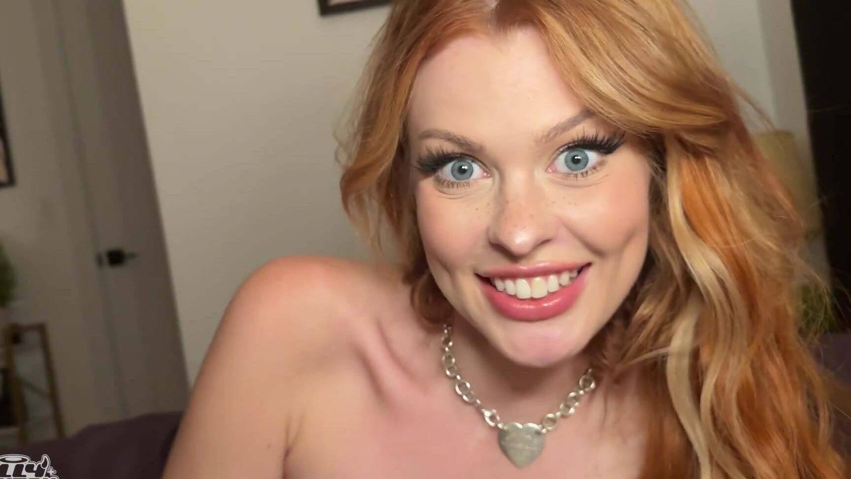 Elly Clutch Делю Постель С Лучшей Подругой Моей Сестры Кримпай