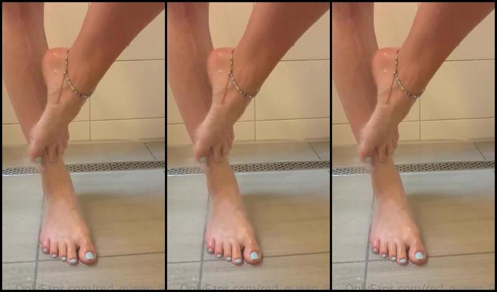Red Queen Nicknamed Red Queen 94 Femdom 07 15 2023 Onlyfans Video How About You Kneel And Watch My Feet In The Shower