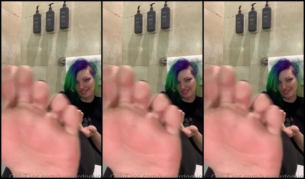 Jupiter Domina Nicknamed Jupiterdomina Onlyfans I Had 2 Long Sessions Today And I M Dying Also It S Definitely Pedicure Time I Ve Been
