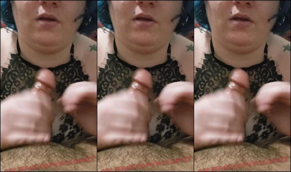 kcookies-17-02-2021-2034244802-pov-we-are-snowed-in-and-there-s-nothing-i-rather-do-then-warm-you-up-with-some-sloppy-hea