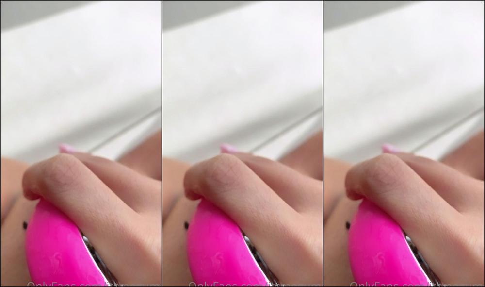 Itsmegumix 2317083591 01 03 2022 Vibrator Play From My Pov