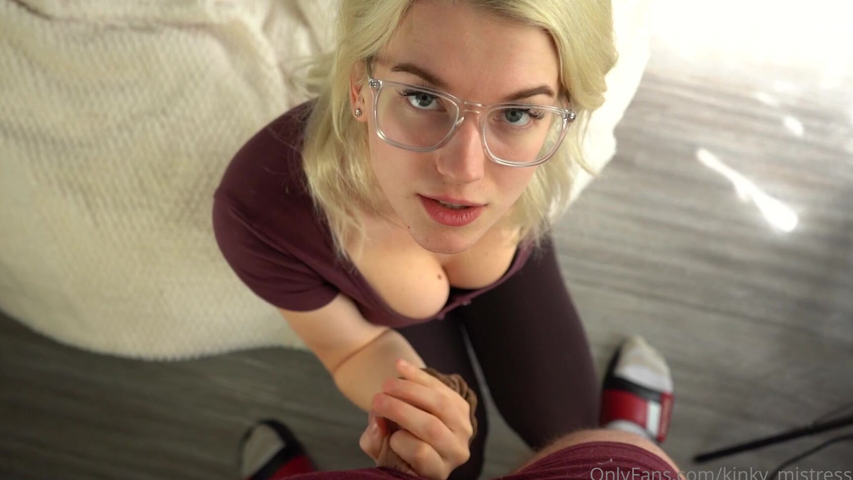 Kinky Mistress Cleavage Out Busting