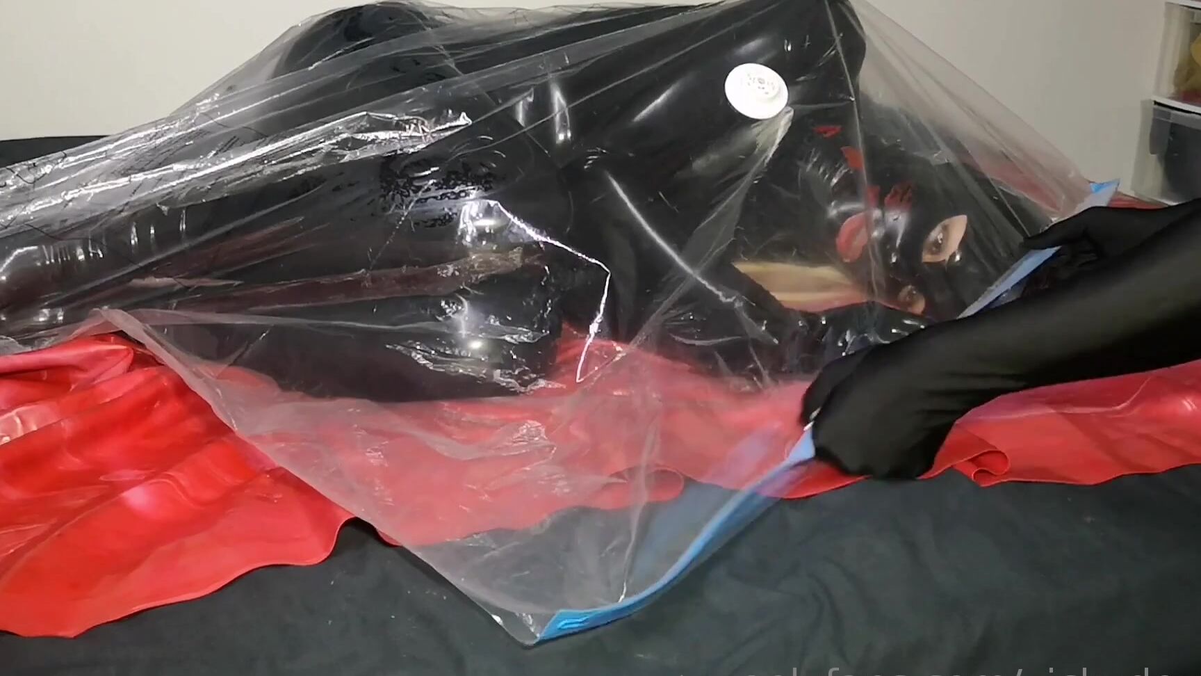 Vickydevika Vaccum Bag In Full Rubber Test Run Here S The Full Clip I Really Enjoyed The Vaccum Bag