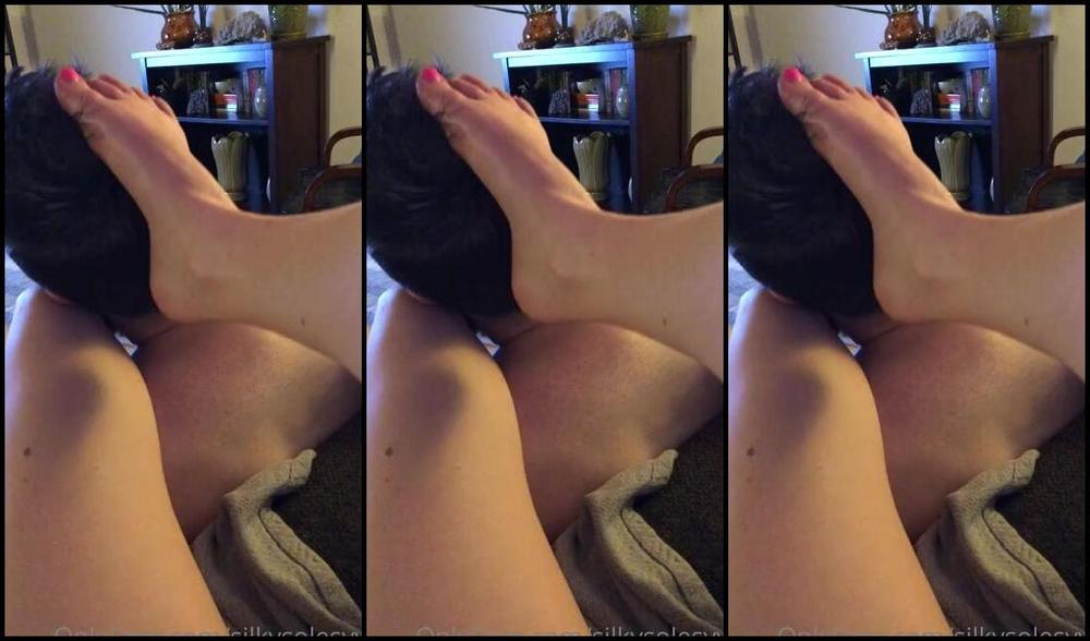 Silkysolesyyc Onlyfans Happy Friday A Nice Relaxing Foot Fetish Video Today Combining The Humiliation Aspect With Cuckol