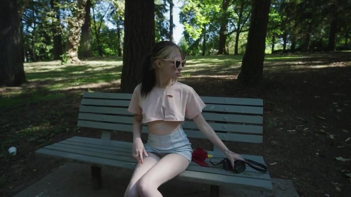 Bralessforever 2024 04 04 Rita Photos In The Park