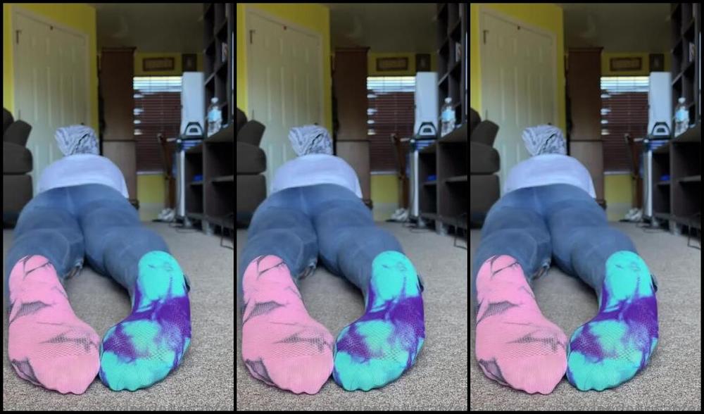 Deedeericanfeet Onlyfans As Requested Jeans And No Show Socks