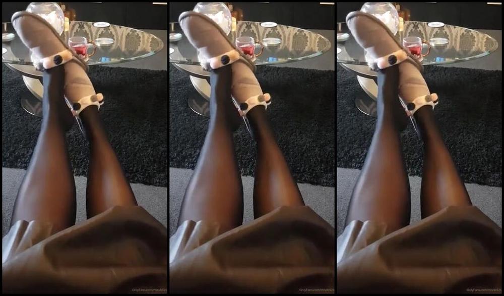 Miss B Nicknamed Missb52S Onlyfans 12 17 2019 Nylons And Slippers