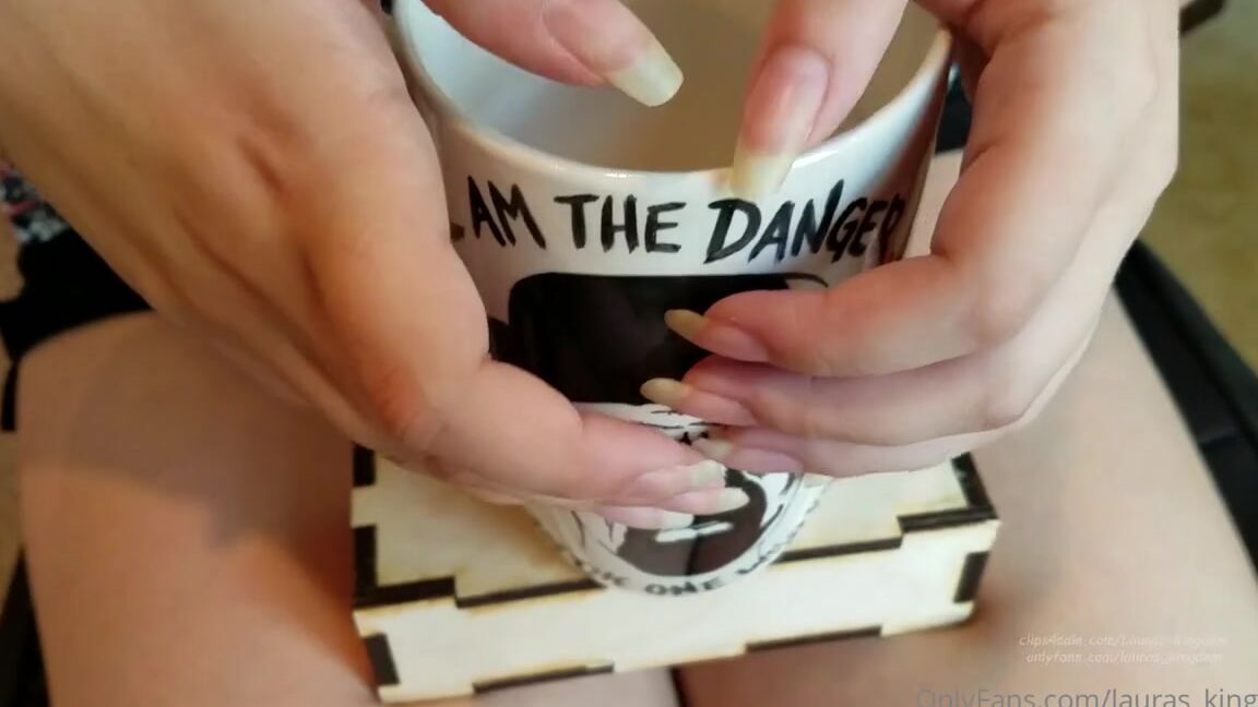 Lalalaura Nicknamed Lauras Kingdom 07 02 2024 Onlyfans Video Knicole Nail Tapping