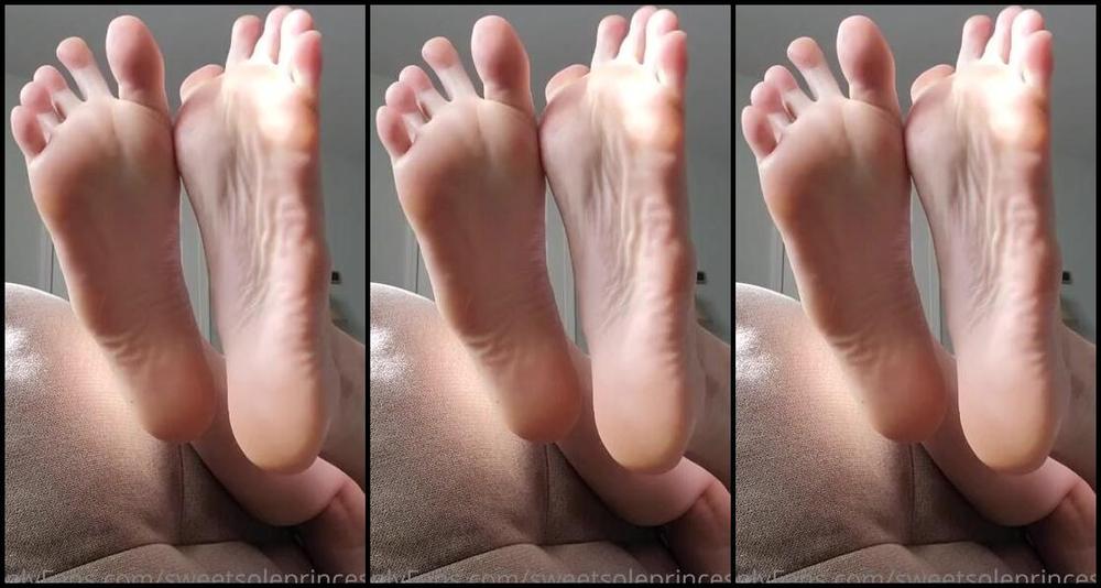 Megan Fletcher Aka Sweetsoleprincess Onlyfans Toe Scrunch And Spread My Favorite What Else Would You Like To See Comment Below