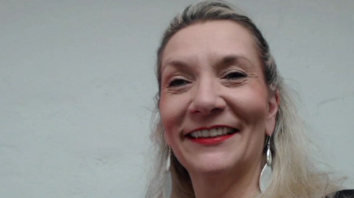 sandybigboobs heißes vergnügen mit dem catsuitluder Manyvids