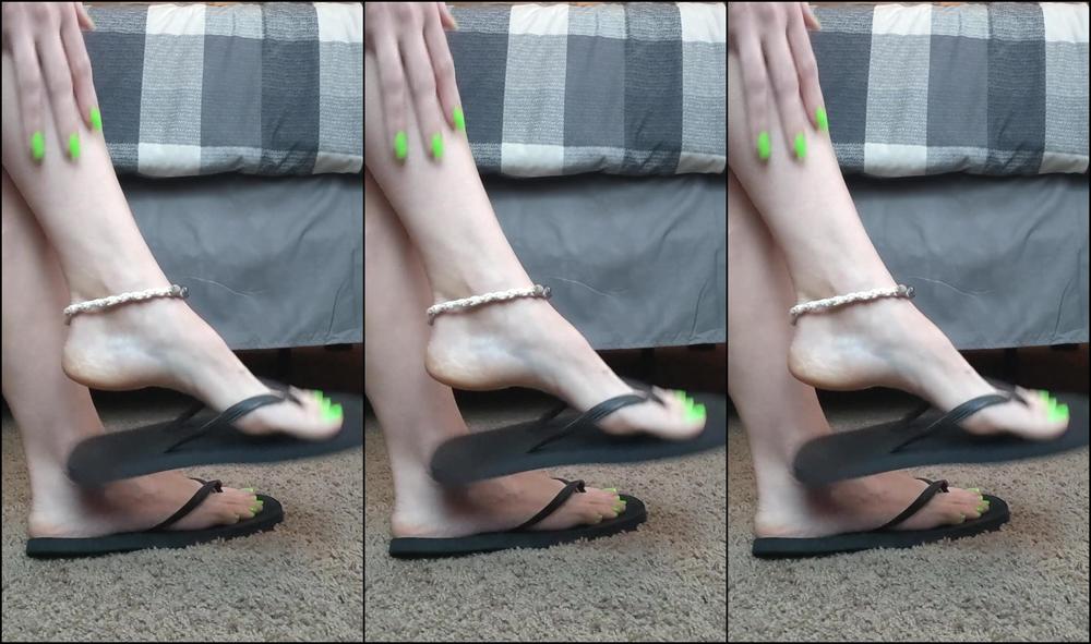 Premiumbrandy Green Toes Black Flip Flop Play Showing Off My Bright Green Toes With These Black Flip Flo
