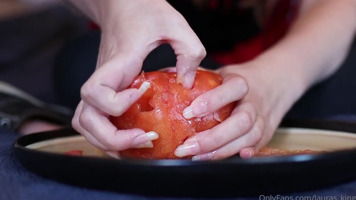 Lalalaura Nicknamed Lauras Kingdom 07 18 2024 Onlyfans Video Savannah Tomato Claw