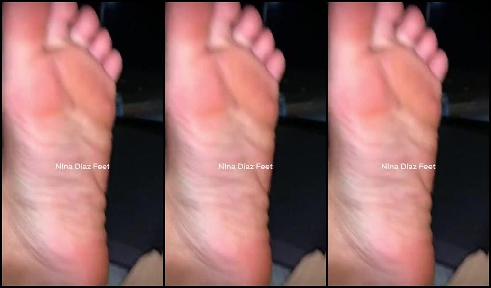 Nina S Feet Nicknamed Ninadiaz Feet Onlyfans My Stinky And Sweaty Little Foot After The Whole Day Wearing Sneakers And Socks