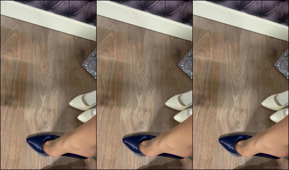 Lady Dark Angel Listen To My Heels Which Are Then Going To Walk All Over My Doormat