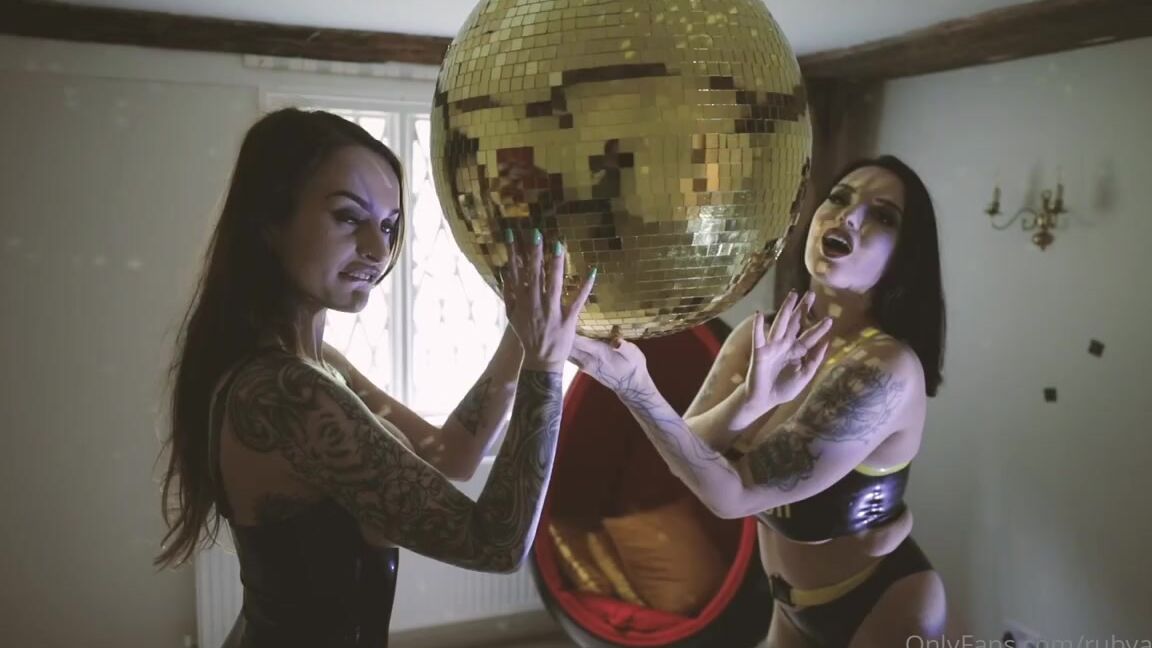 Miss Ruby Alexia Nicknamed Rubyalexia Onlyfans Latex And Lights With Helrae