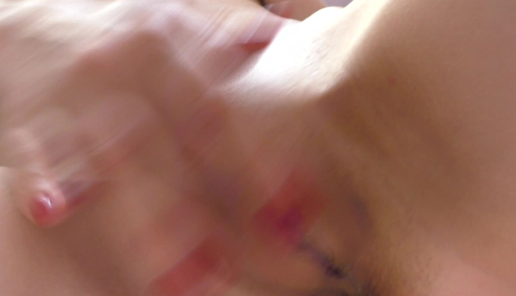 Stefolino Lada In Glamorous Style