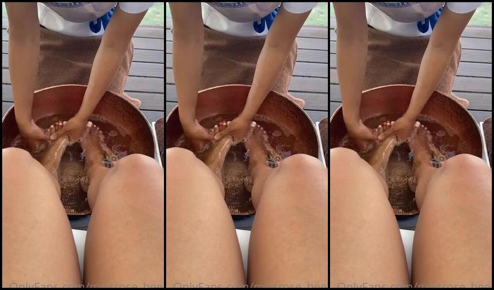 Missrose Heels Onlyfans Having My Precious Feet Taken Care Of In The Maldives