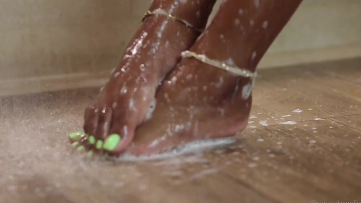 Sassytoesforyou Onlyfans Video 70