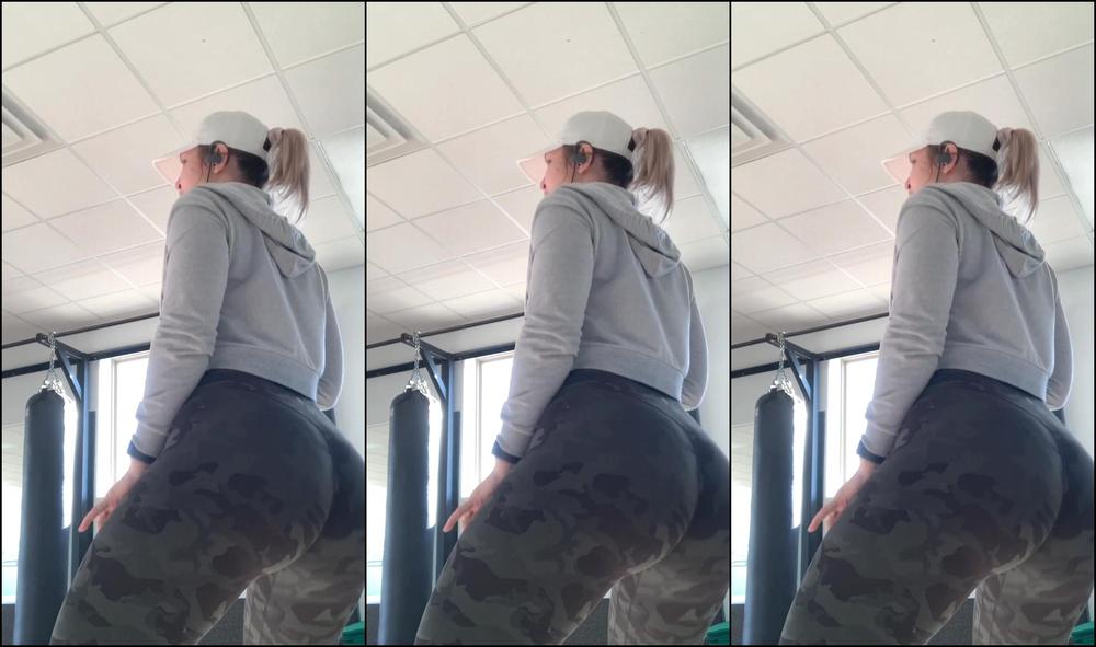 Julieannafleming Play The Box While You Watch This And It Ll Make Way More Sense Lmfao Sorry My Phone