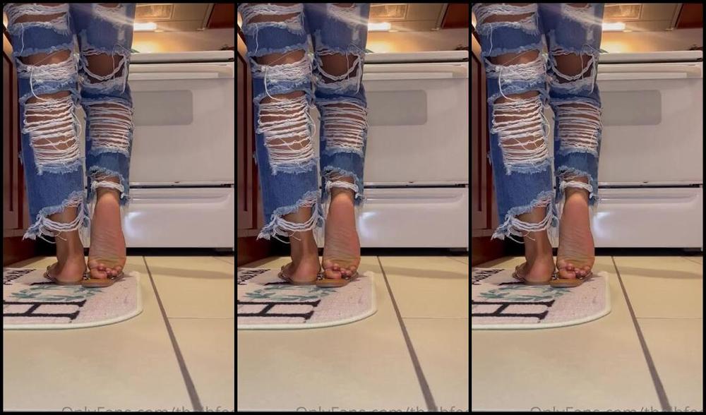 Thelbfeet Nicknamed Thelbfeet Onlyfans A Nice View Of These Pink French Tips Ready To Be Devoured By You Baby