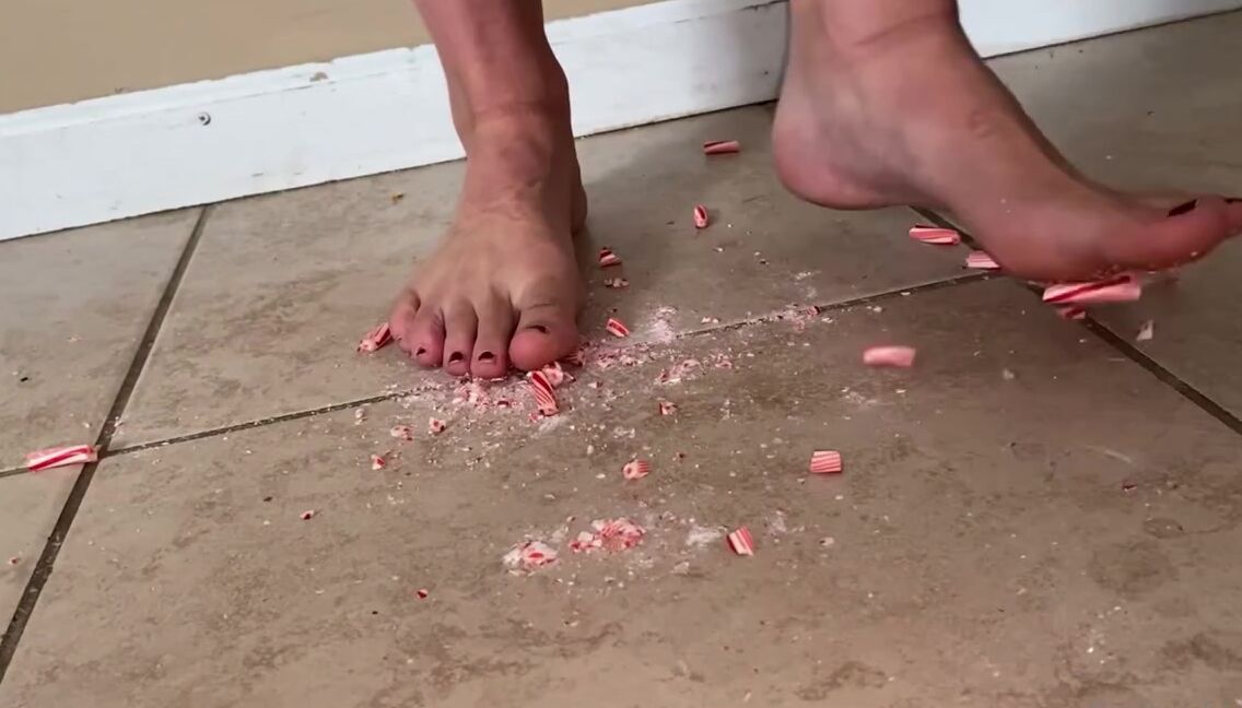 Ivy S Feet Nicknamed Footivy Foot Fetish 06 07 2022 Onlyfans Video Throwback Thursday