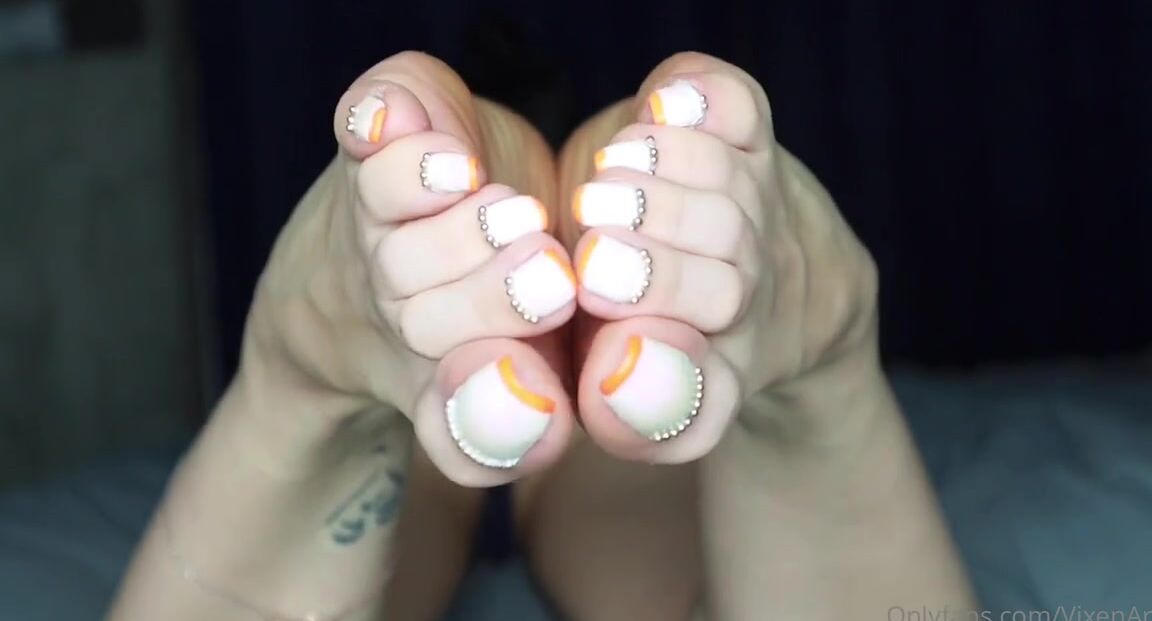 Vixenarches Onlyfans Video 2