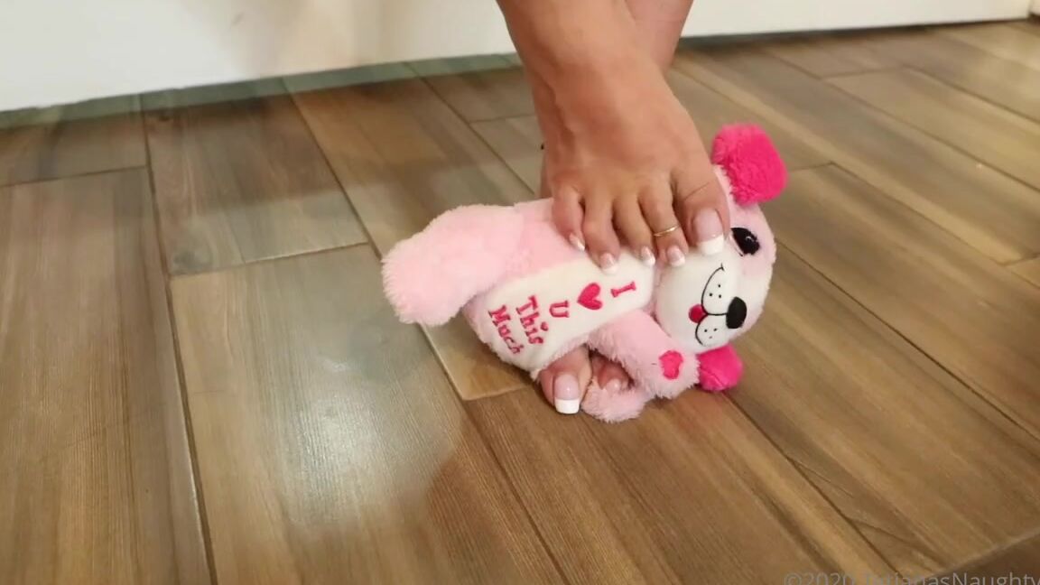 Tatianasnaughtytoes Nicknamed Tatianasnaughtytoes Onlyfans Toebacktuesday 20180907 French Pedicure Teddy Bare1 This Little Guy Cant Stop Smiling The Whole