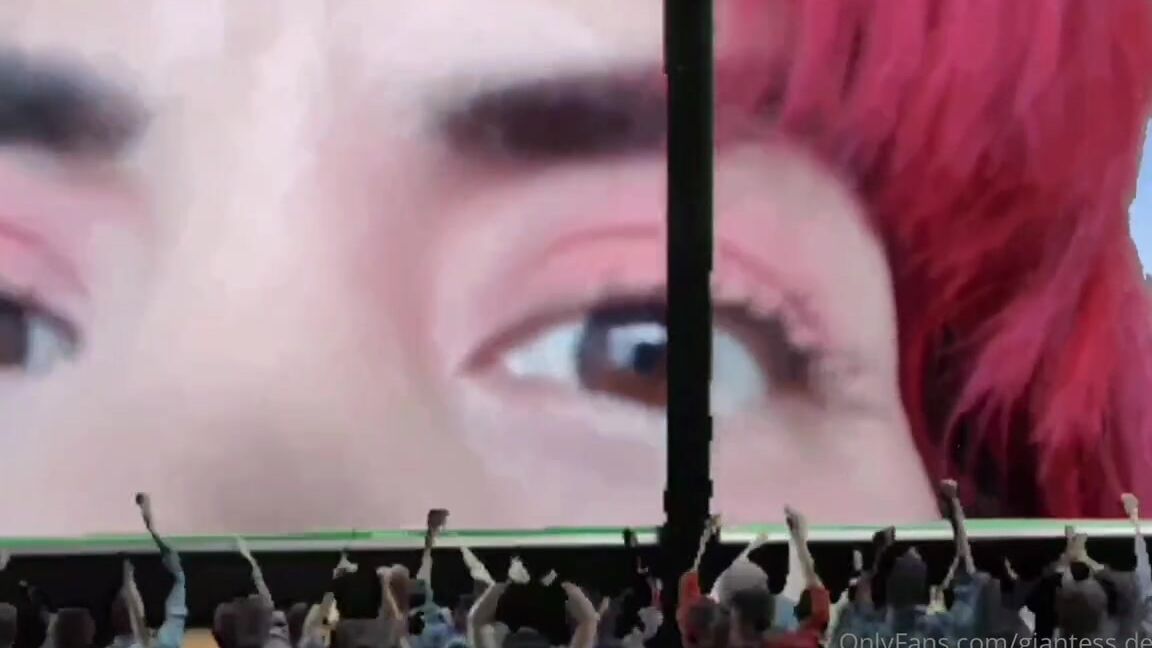 Giantess Debora Nicknamed Giantess Debora Onlyfans Woman Office Worker Who Becomes A Mega Giantesssfx Teaser If Was A Custom 15Min Send Dm With 2