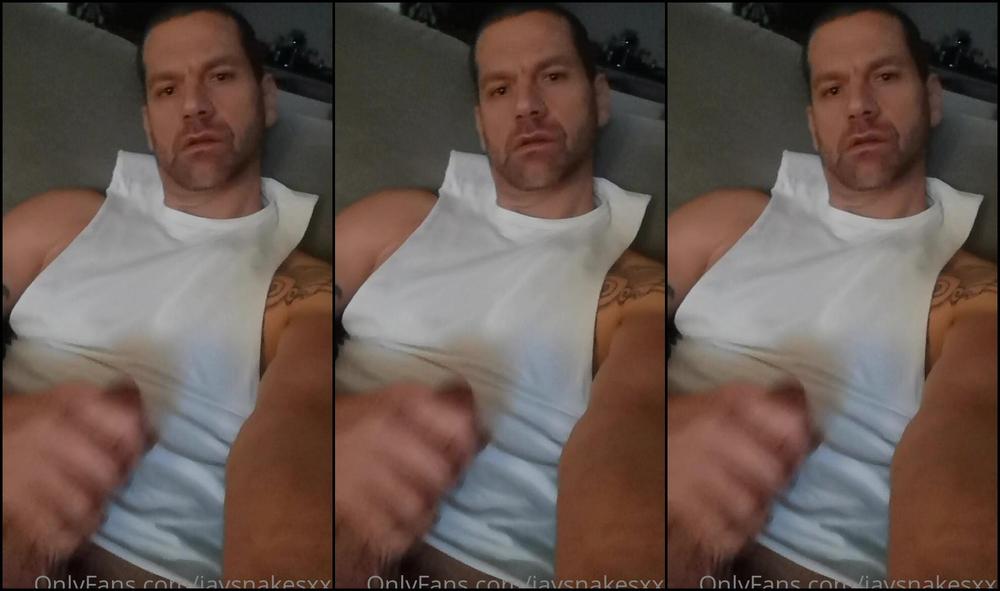 Jaysnakesxxx Another Late Evening Wank Cumshot Included